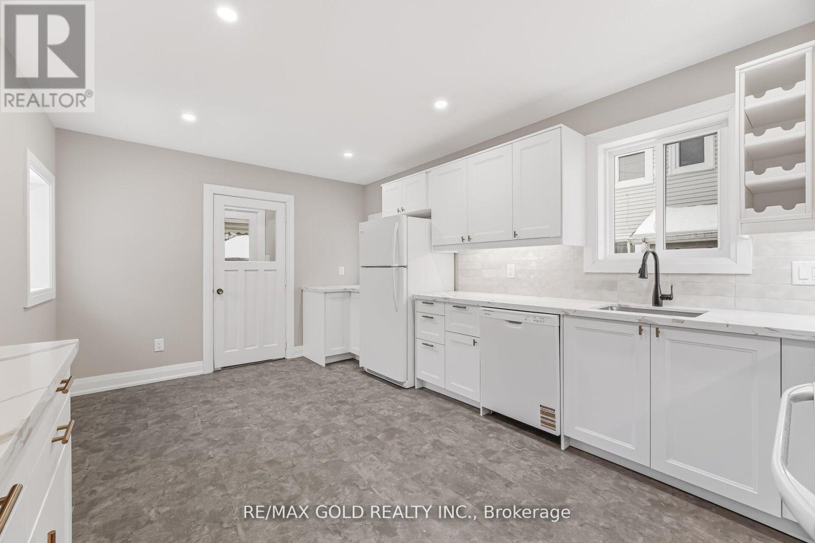 4445 Simcoe Street, Niagara Falls (Downtown), Ontario  L2E 1T7 - Photo 18 - X13087370
