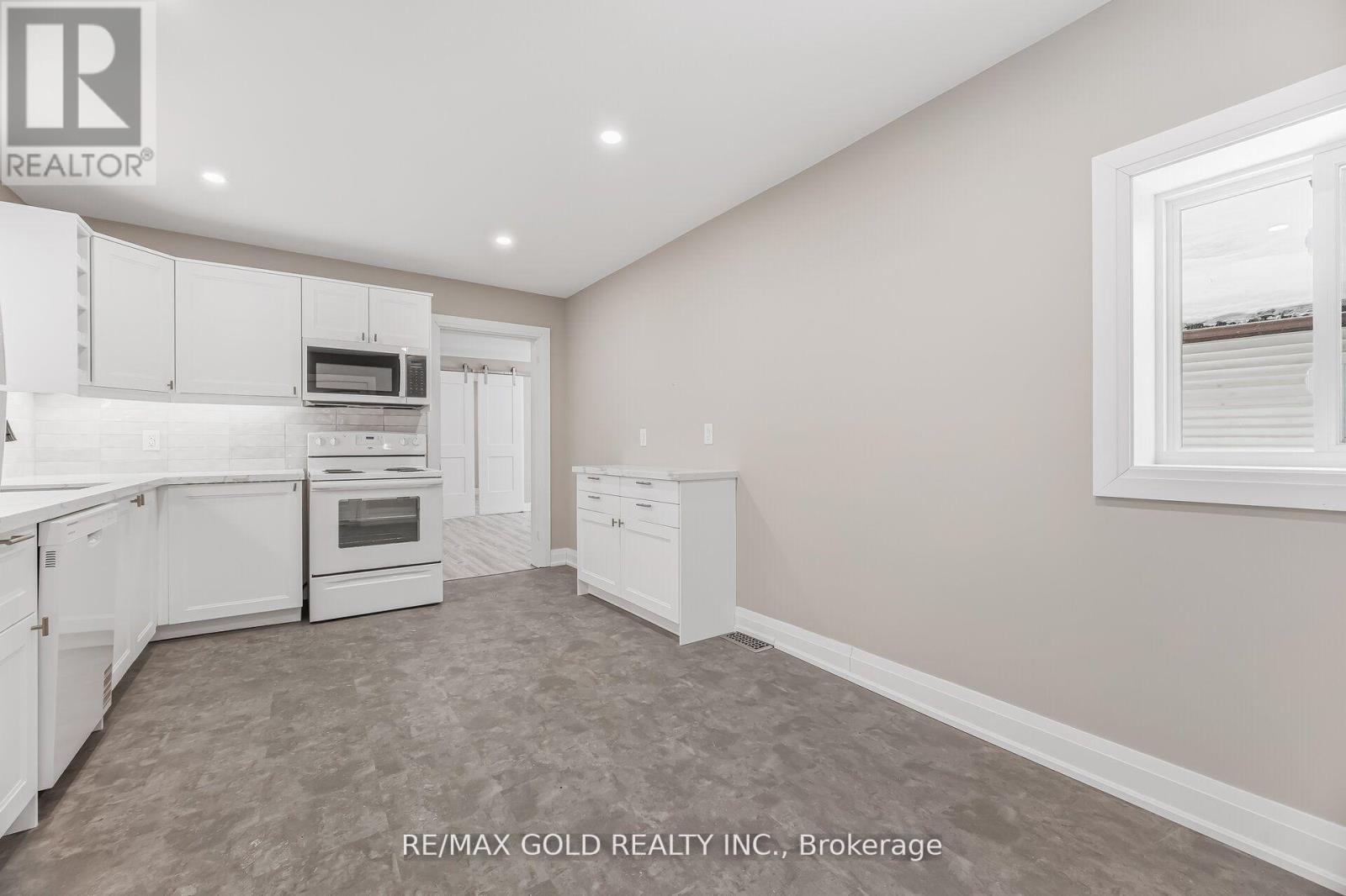4445 Simcoe Street, Niagara Falls (Downtown), Ontario  L2E 1T7 - Photo 22 - X13087370