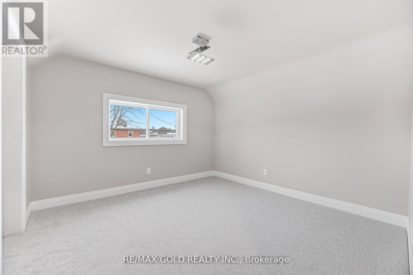 4445 Simcoe Street, Niagara Falls (Downtown), Ontario  L2E 1T7 - Photo 28 - X13087370