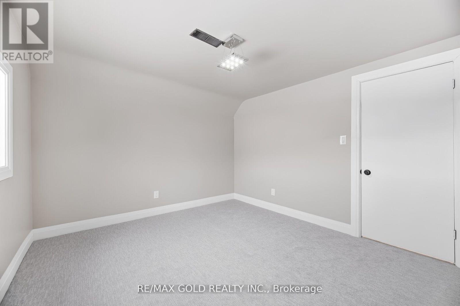 4445 Simcoe Street, Niagara Falls (Downtown), Ontario  L2E 1T7 - Photo 29 - X13087370