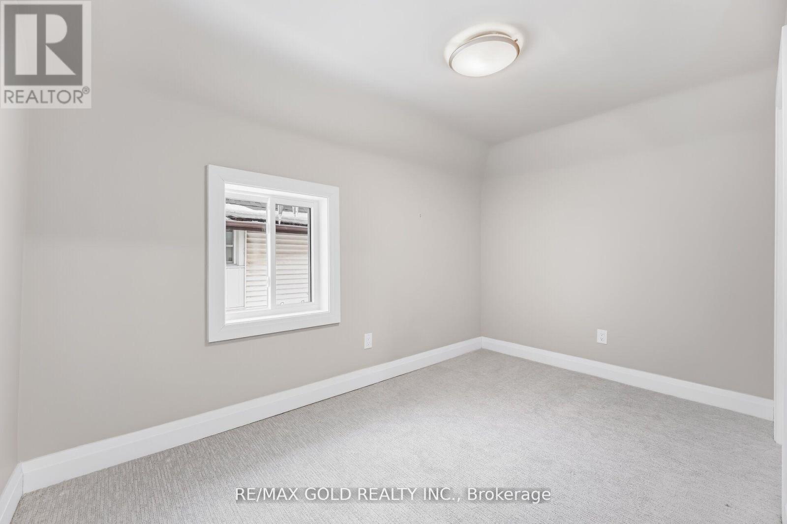 4445 Simcoe Street, Niagara Falls (Downtown), Ontario  L2E 1T7 - Photo 32 - X13087370