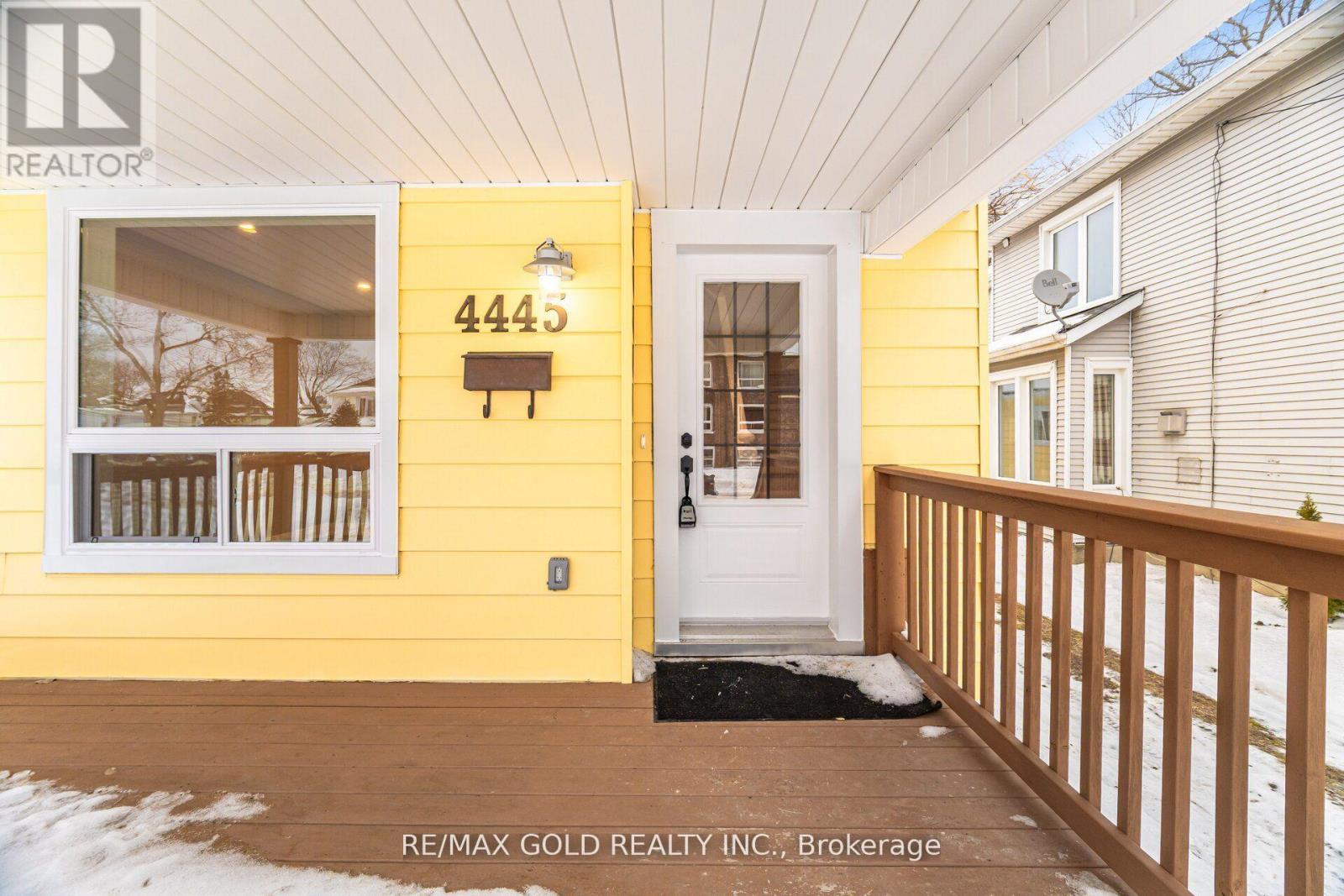 4445 Simcoe Street, Niagara Falls (Downtown), Ontario  L2E 1T7 - Photo 8 - X13087370