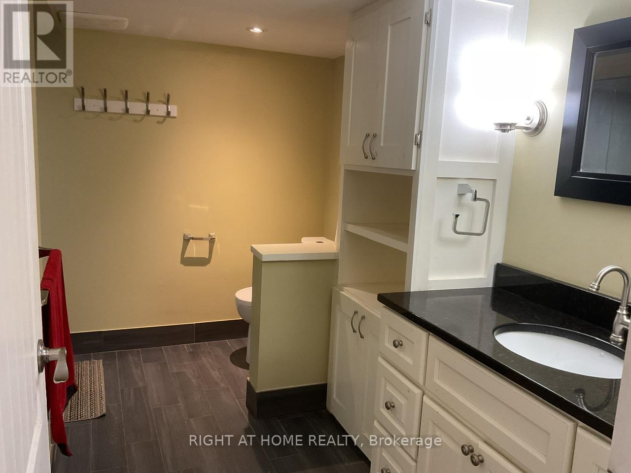2 Columbia Street E, St. Catharines (Downtown), Ontario  L2R 5H6 - Photo 31 - X13087408