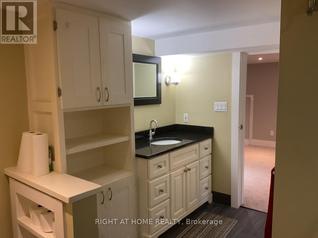 2 Columbia Street E, St. Catharines (Downtown), Ontario  L2R 5H6 - Photo 33 - X13087408