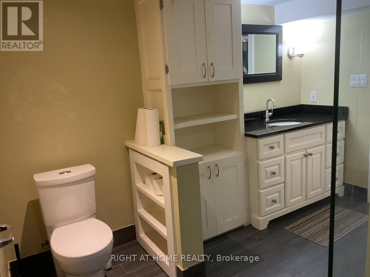 2 Columbia Street E, St. Catharines (Downtown), Ontario  L2R 5H6 - Photo 34 - X13087408