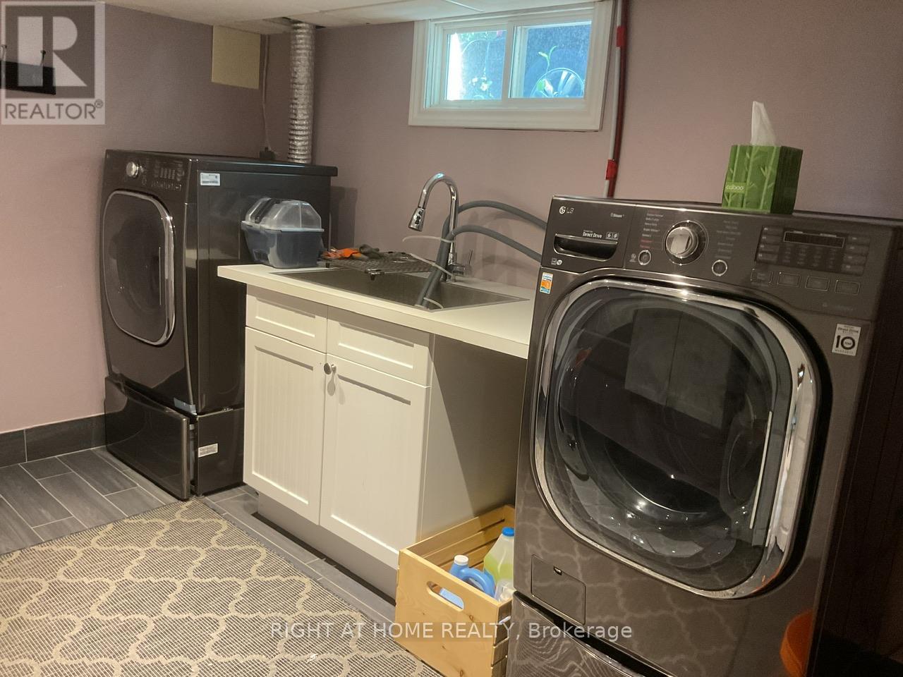 2 Columbia Street E, St. Catharines (Downtown), Ontario  L2R 5H6 - Photo 35 - X13087408