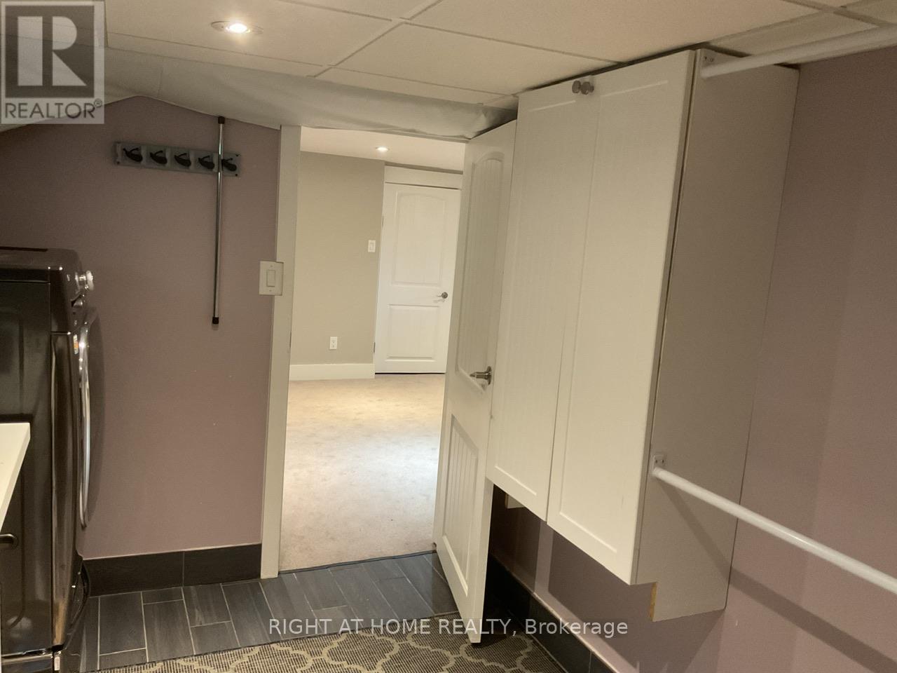 2 Columbia Street E, St. Catharines (Downtown), Ontario  L2R 5H6 - Photo 37 - X13087408