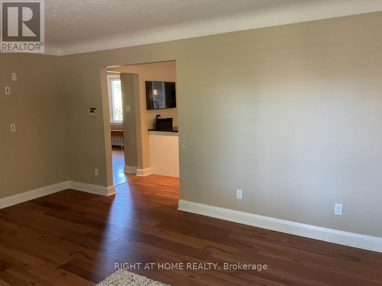 2 Columbia Street E, St. Catharines (Downtown), Ontario  L2R 5H6 - Photo 5 - X13087408