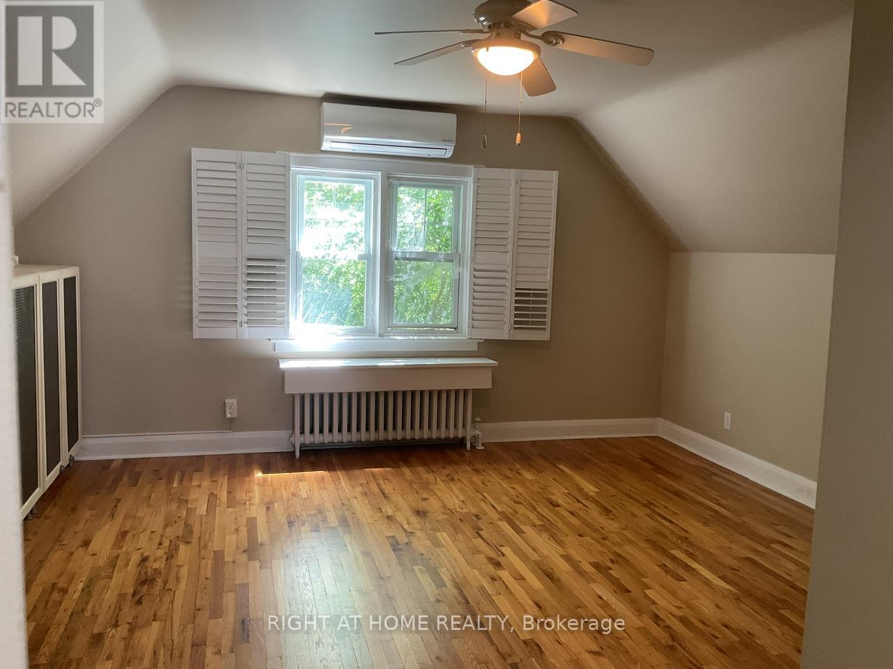 2 Columbia Street E, St. Catharines (Downtown), Ontario  L2R 5H6 - Photo 8 - X13087408