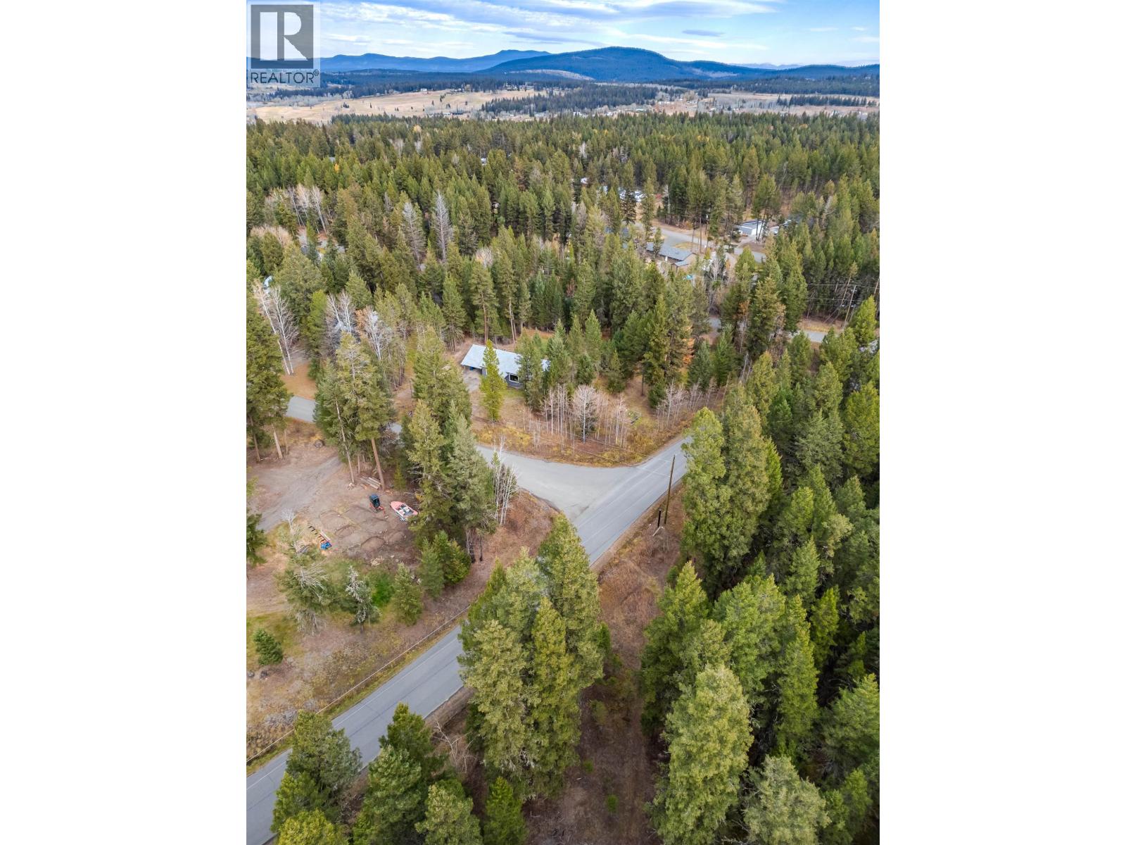 5025 Kyllo Road, 108 Mile Ranch, British Columbia  V0K 2Z0 - Photo 37 - R3119345