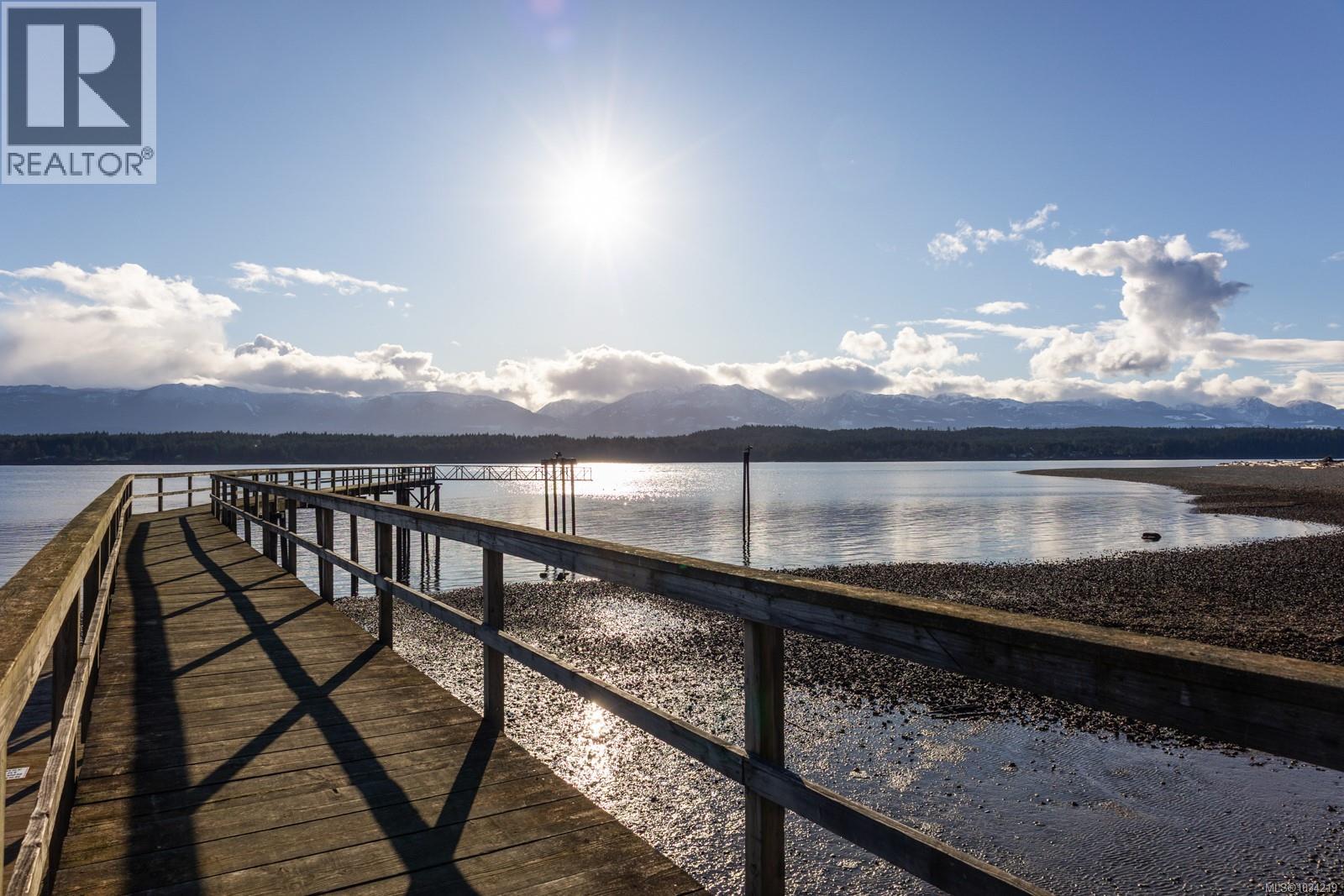 211 4305 Shingle Spit Rd, Hornby Island, British Columbia  V0R 1Z0 - Photo 2 - 1034219