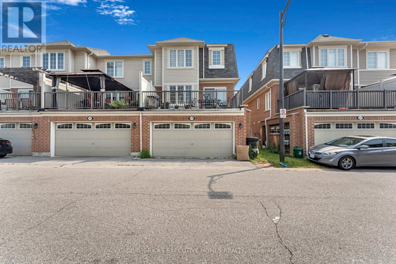 2478 William Jackson Drive, Pickering, Ontario  L1X 0C3 - Photo 2 - E13085488