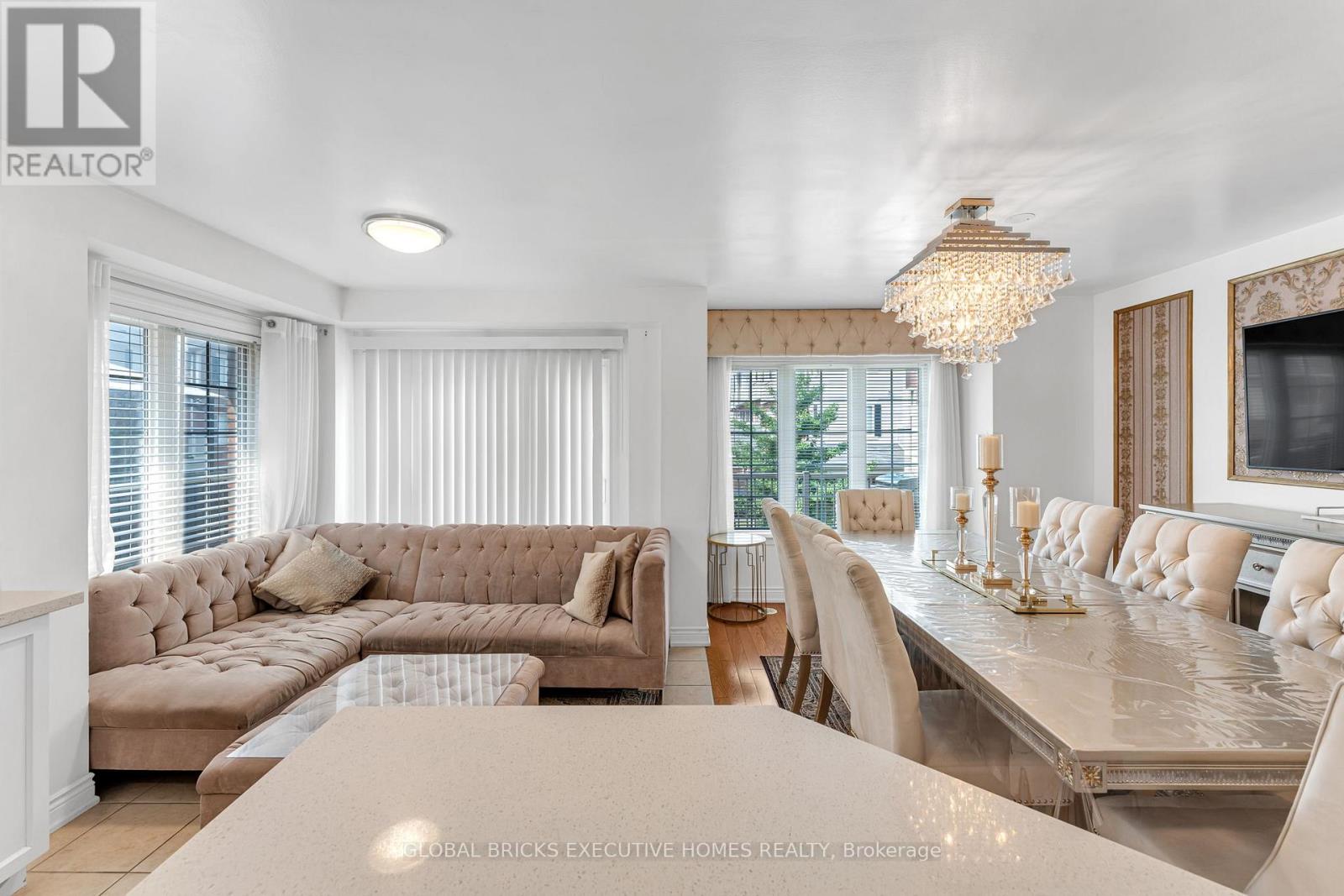 2478 William Jackson Drive, Pickering, Ontario  L1X 0C3 - Photo 6 - E13085488