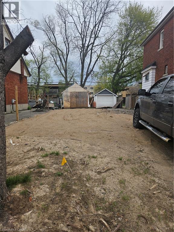 18 TUXEDO Avenue N, Hamilton, Ontario
