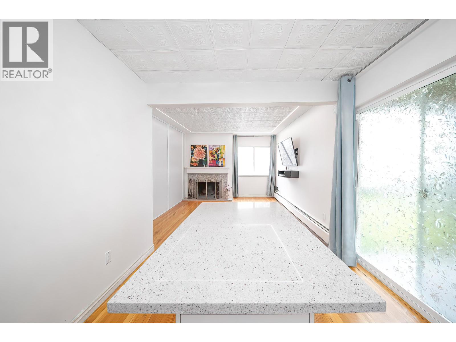 750 Westview Crescent, Vancouver, British Columbia  V7N 3X8 - Photo 7 - R3119758