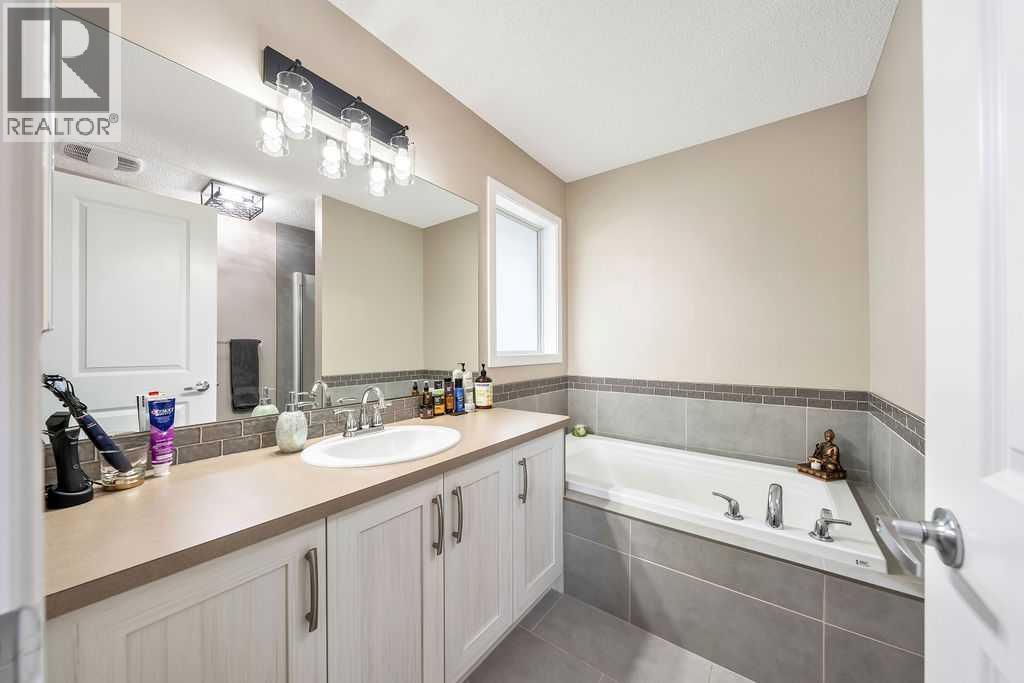 2624 Reunion Square NW, Airdrie, Alberta  T4B 0Z1 - Photo 19 - A2303006