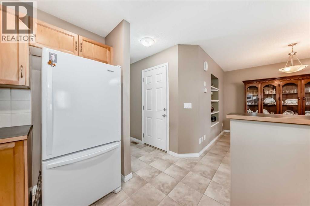 137 Luxstone Way SW, Airdrie, Alberta  T4B 3C2 - Photo 8 - A2305690