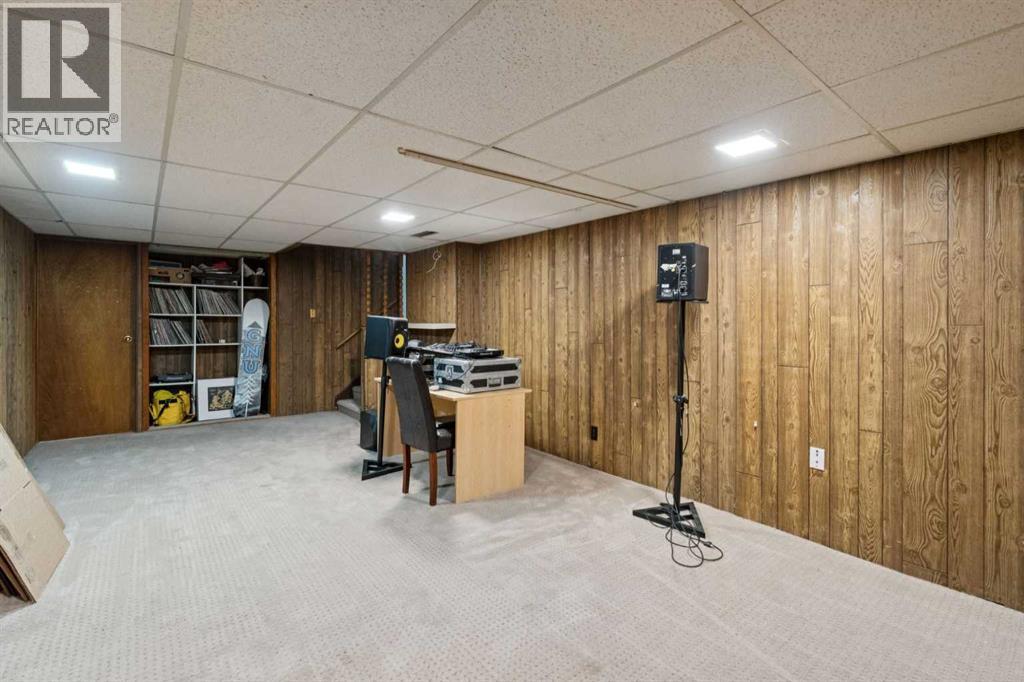 214 Springwood Place Sw, Calgary, Alberta  T2W 0L3 - Photo 22 - A2307366