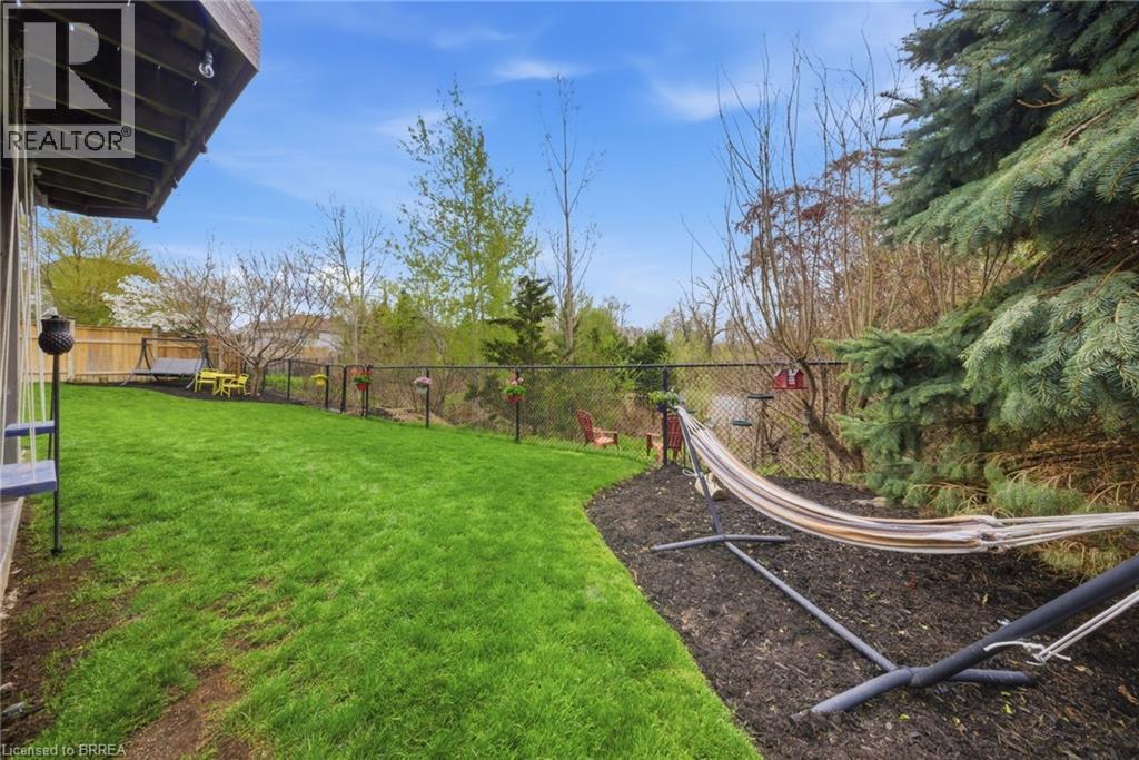 7 Tom Thomson Court, Brantford, Ontario  N3R 7Z6 - Photo 38 - 40827443