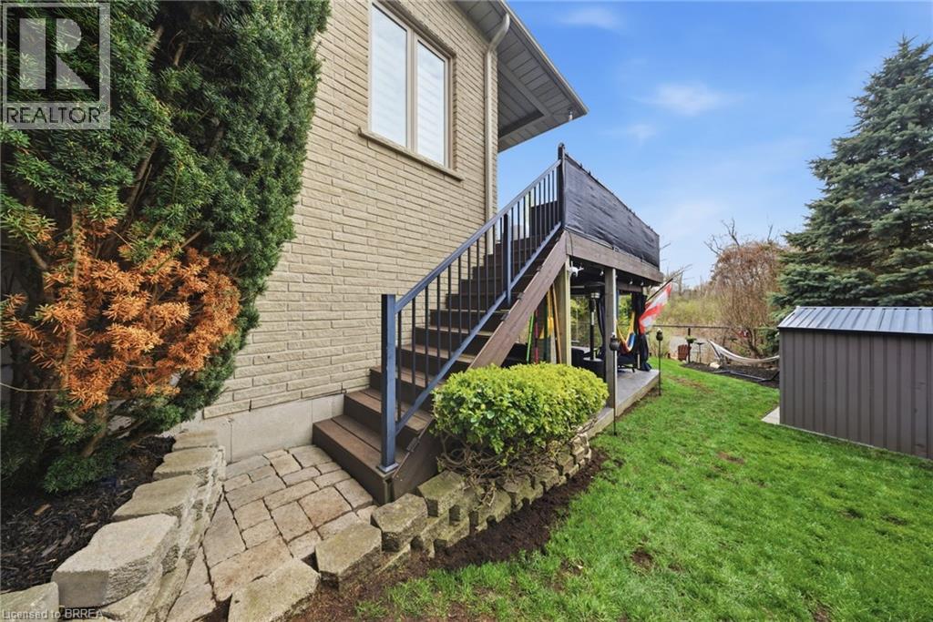 7 Tom Thomson Court, Brantford, Ontario  N3R 7Z6 - Photo 34 - 40827443