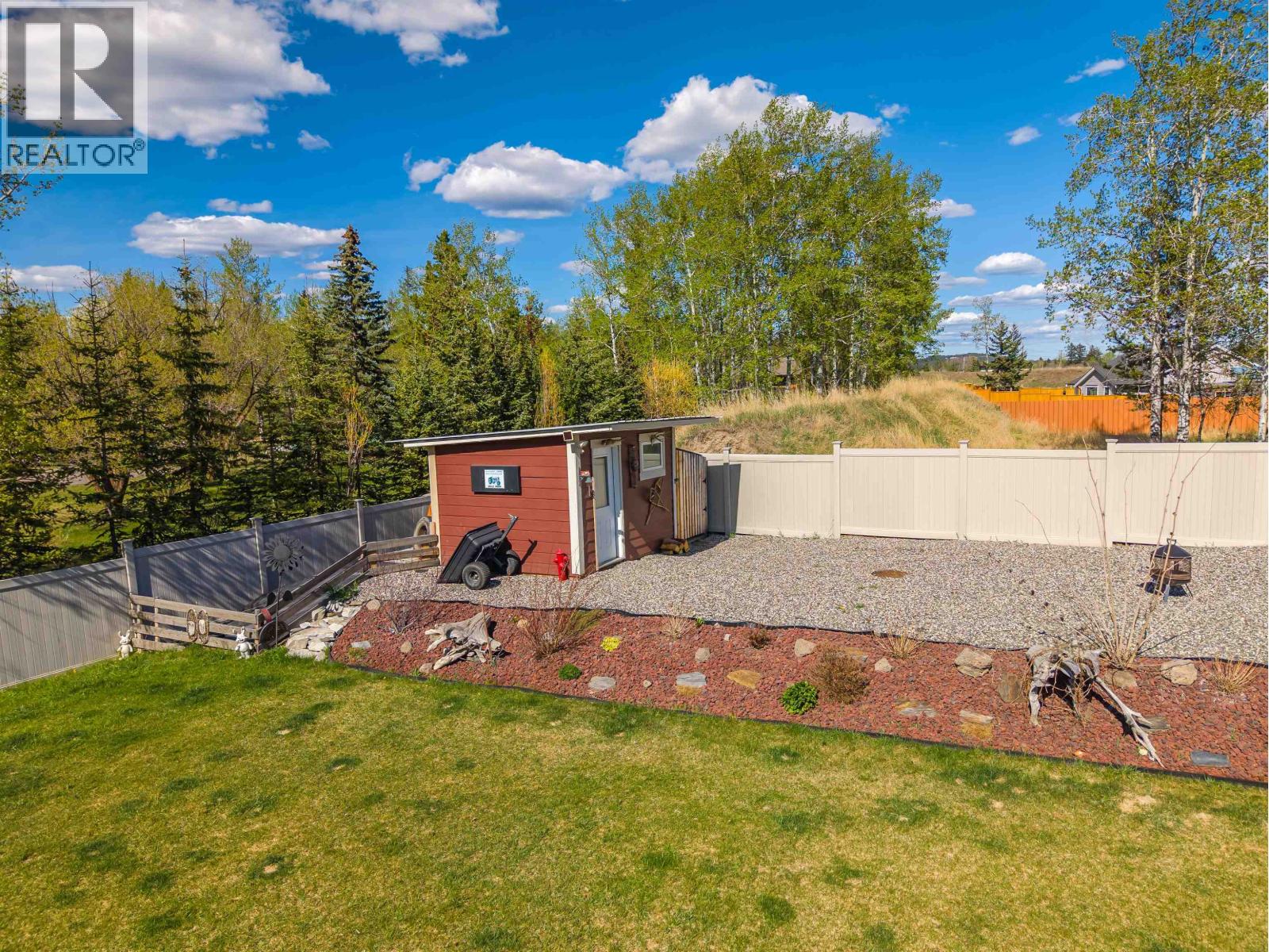 314 Sandhill Crescent, 100 Mile House, British Columbia  V0K 2E0 - Photo 28 - R3080409