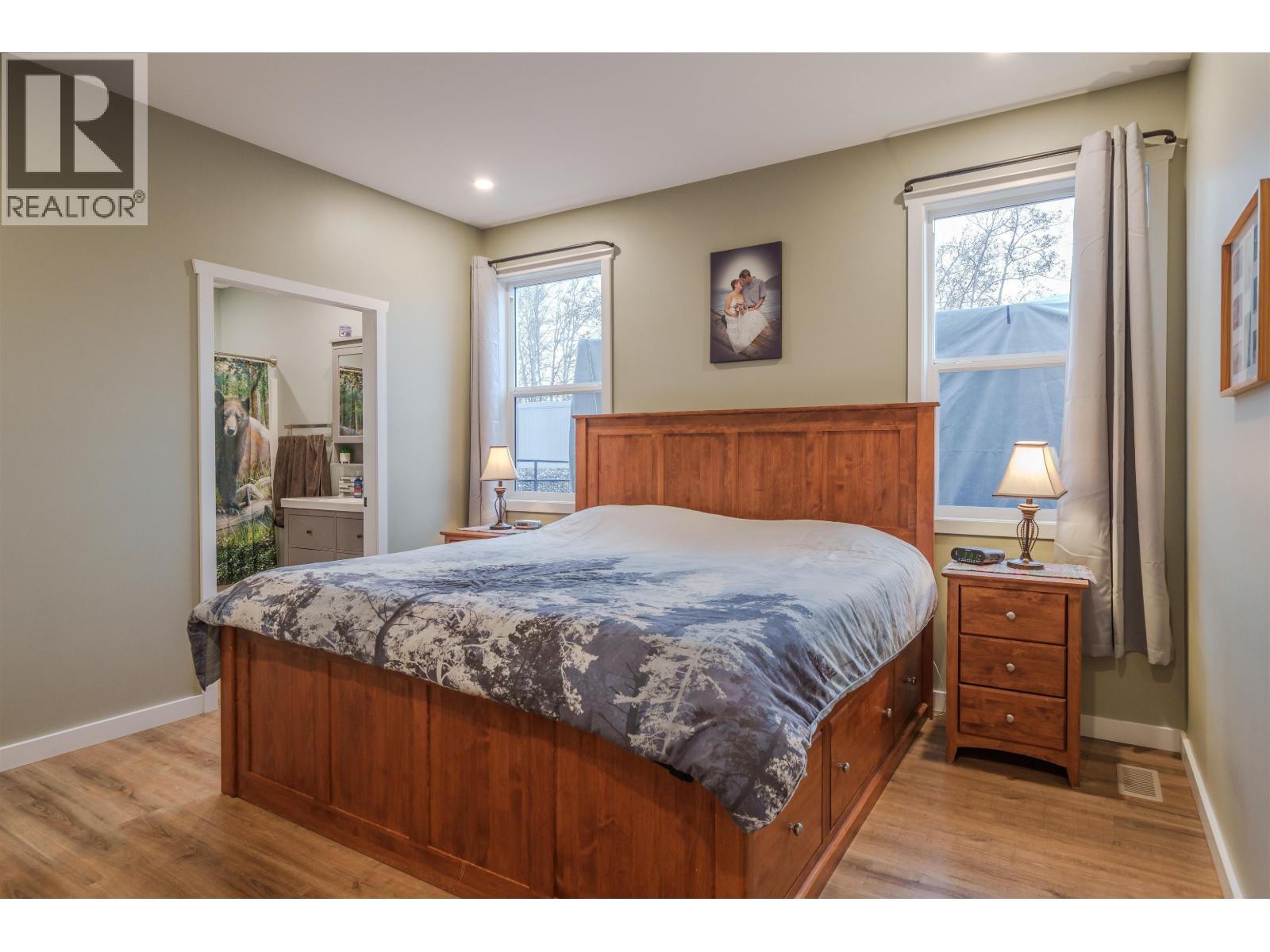 314 Sandhill Crescent, 100 Mile House, British Columbia  V0K 2E0 - Photo 13 - R3080409