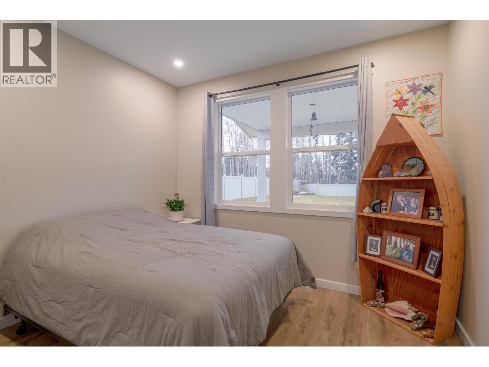 314 Sandhill Crescent, 100 Mile House, British Columbia  V0K 2E0 - Photo 18 - R3080409