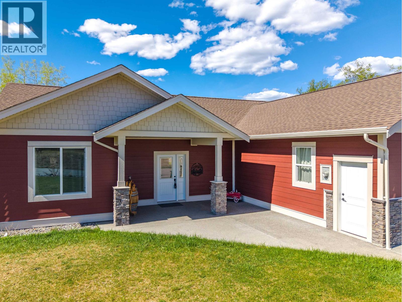 314 Sandhill Crescent, 100 Mile House, British Columbia  V0K 2E0 - Photo 24 - R3080409
