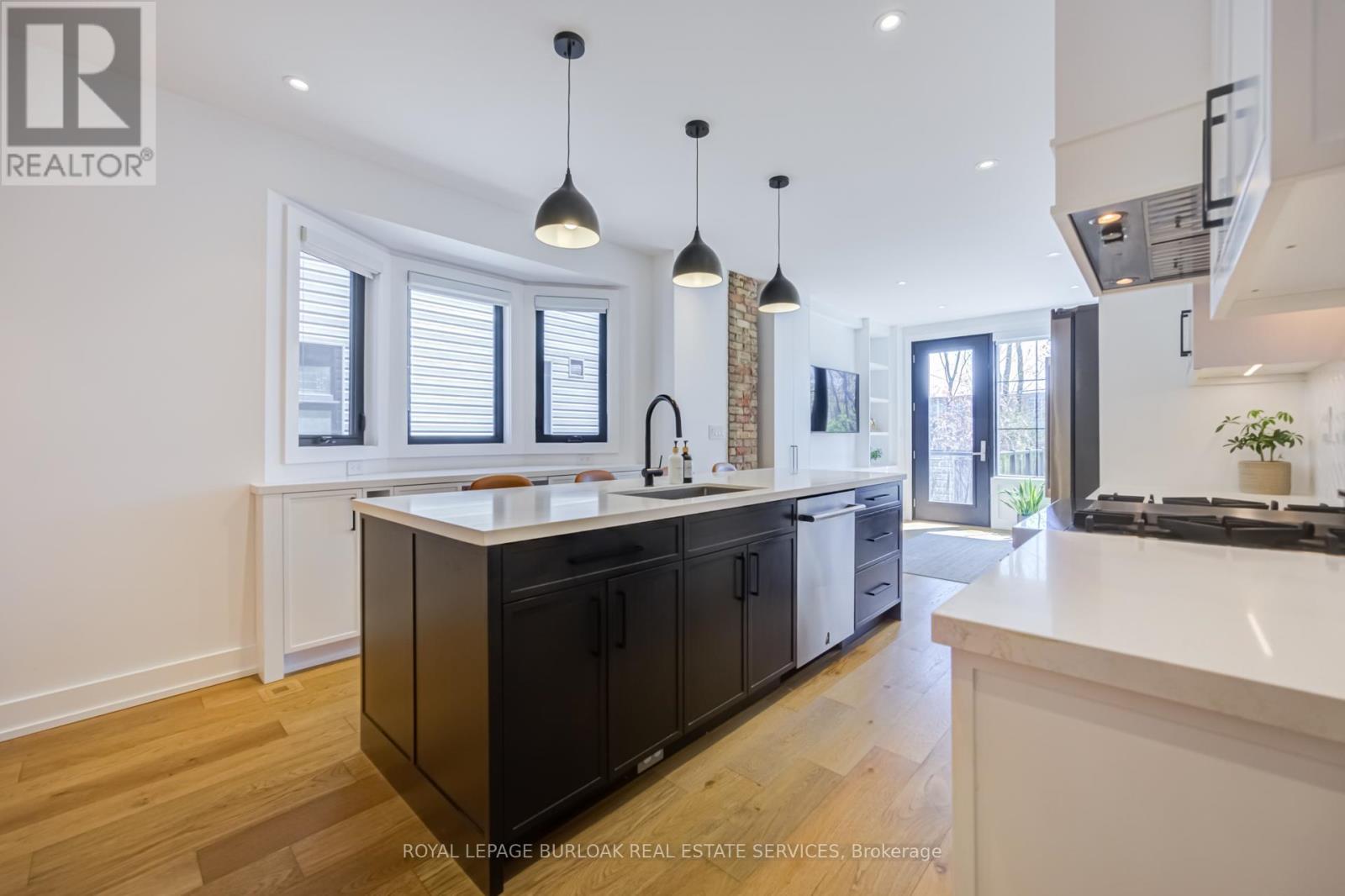 103 Harcourt Avenue, Toronto, Ontario  M4J 1J3 - Photo 9 - E13087412