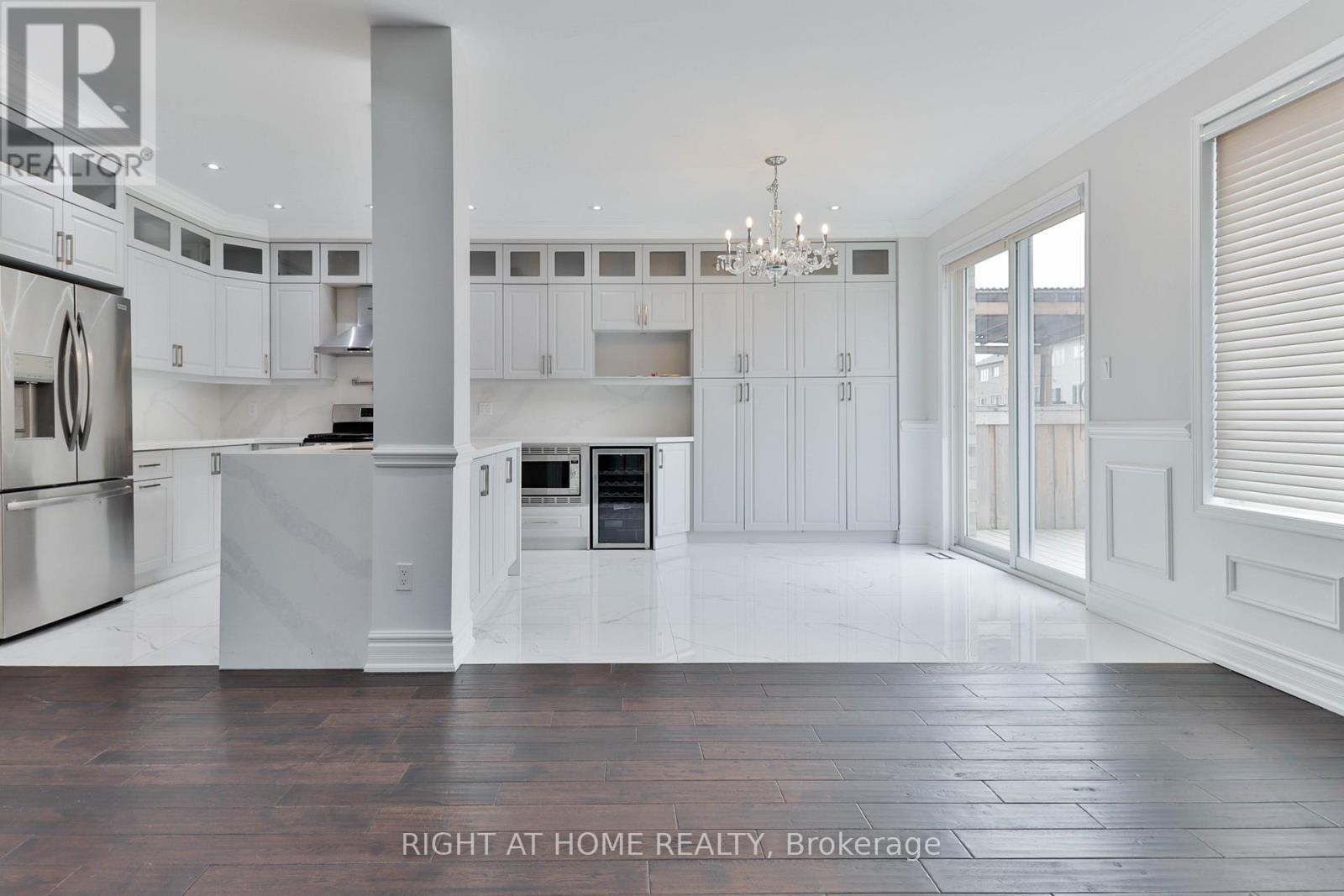 Main + Upper - 186 Cosgrove Drive, Oshawa, Ontario  L1L 0K5 - Photo 11 - E13087414