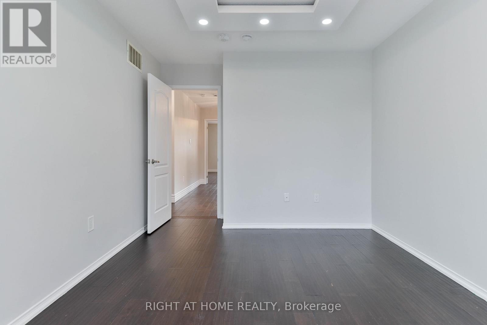 Main + Upper - 186 Cosgrove Drive, Oshawa, Ontario  L1L 0K5 - Photo 22 - E13087414