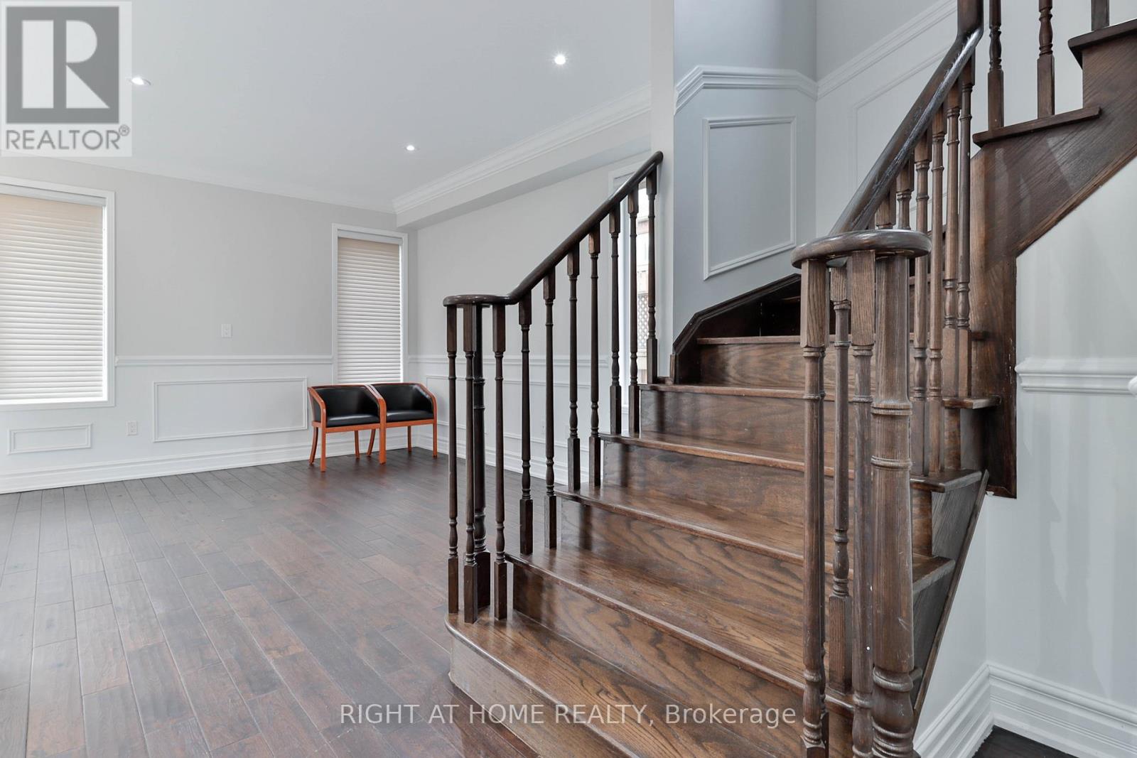 Main + Upper - 186 Cosgrove Drive, Oshawa, Ontario  L1L 0K5 - Photo 8 - E13087414