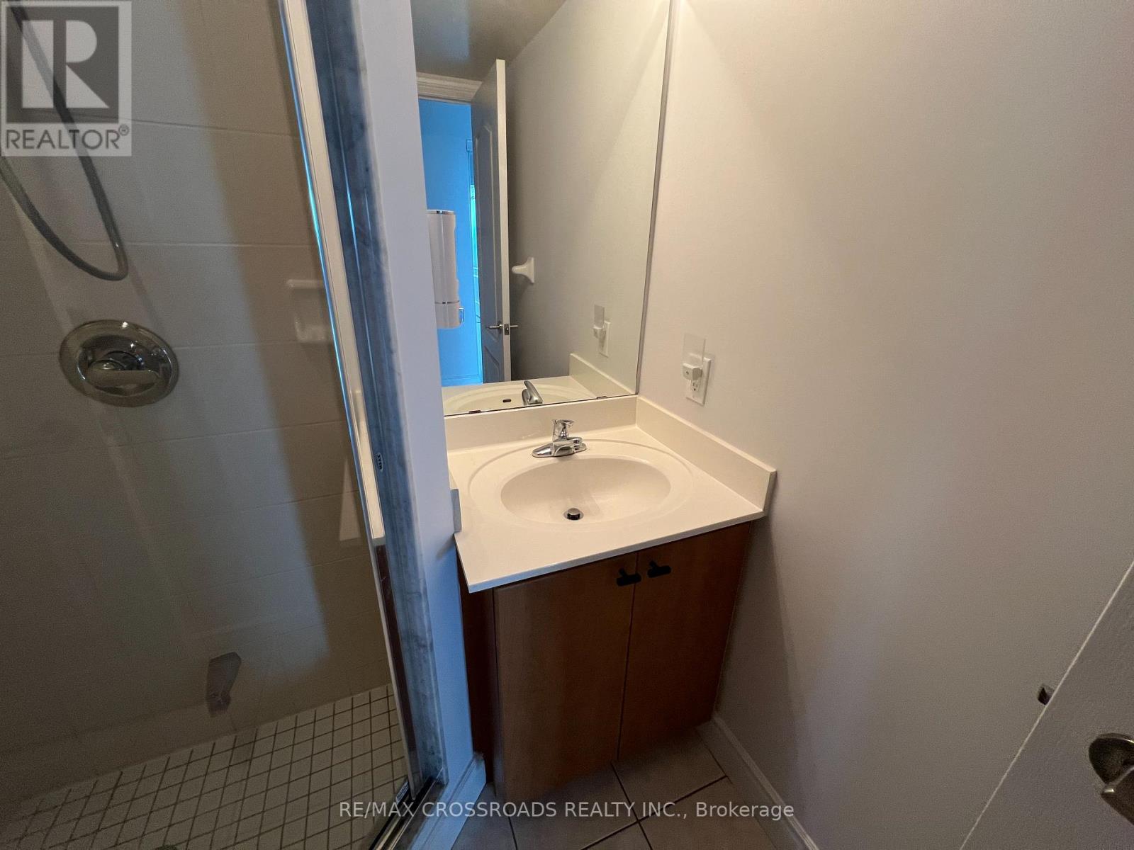 1907 - 60 Brian Harrison Way, Toronto, Ontario  M1P 5J5 - Photo 6 - E13087496