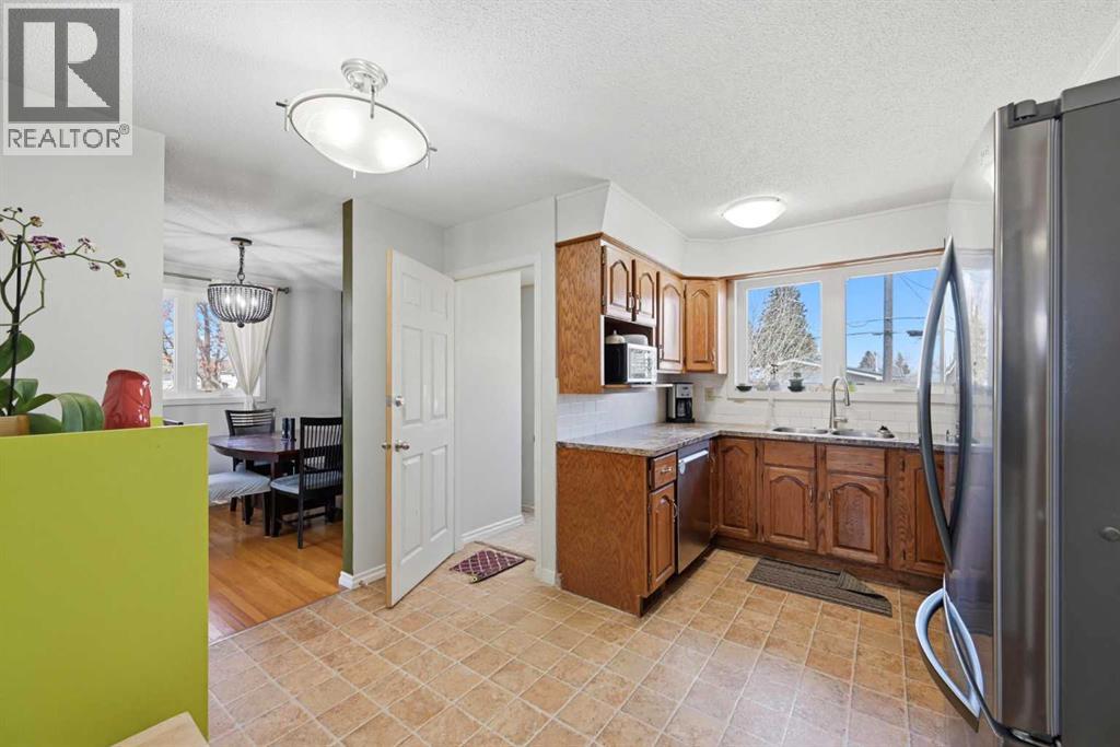 1012 Riddell Place SE, Calgary, Alberta  T2A 1Y5 - Photo 12 - A2306511