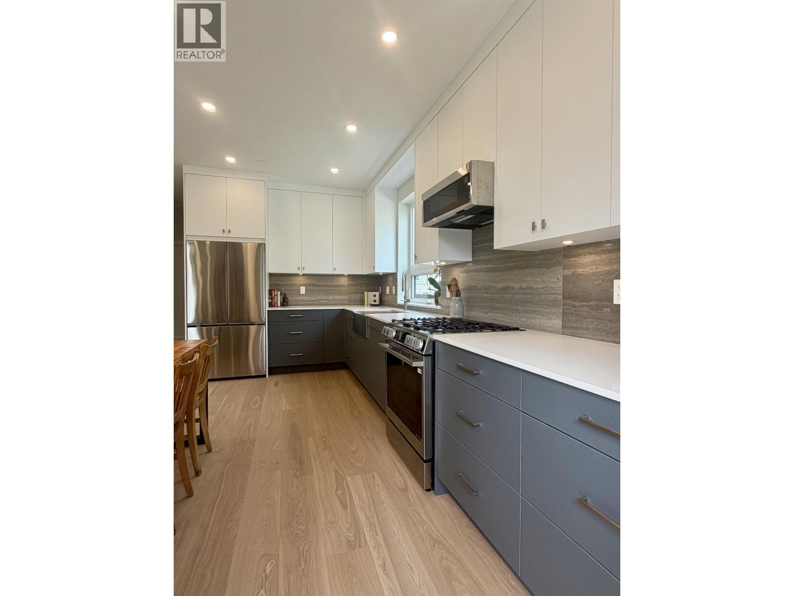 3762 Fleming Street, Vancouver, British Columbia  V5N 3W2 - Photo 7 - R3108986