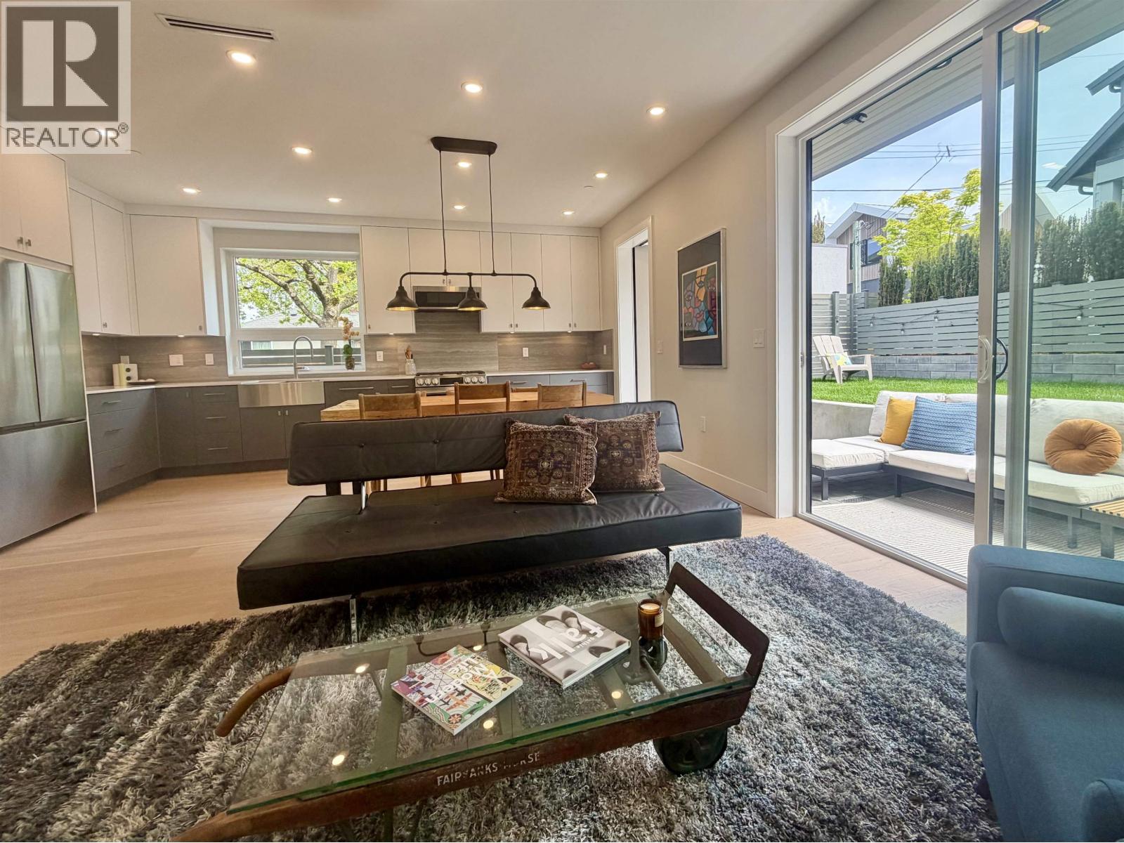 3762 Fleming Street, Vancouver, British Columbia  V5N 3W2 - Photo 8 - R3108986