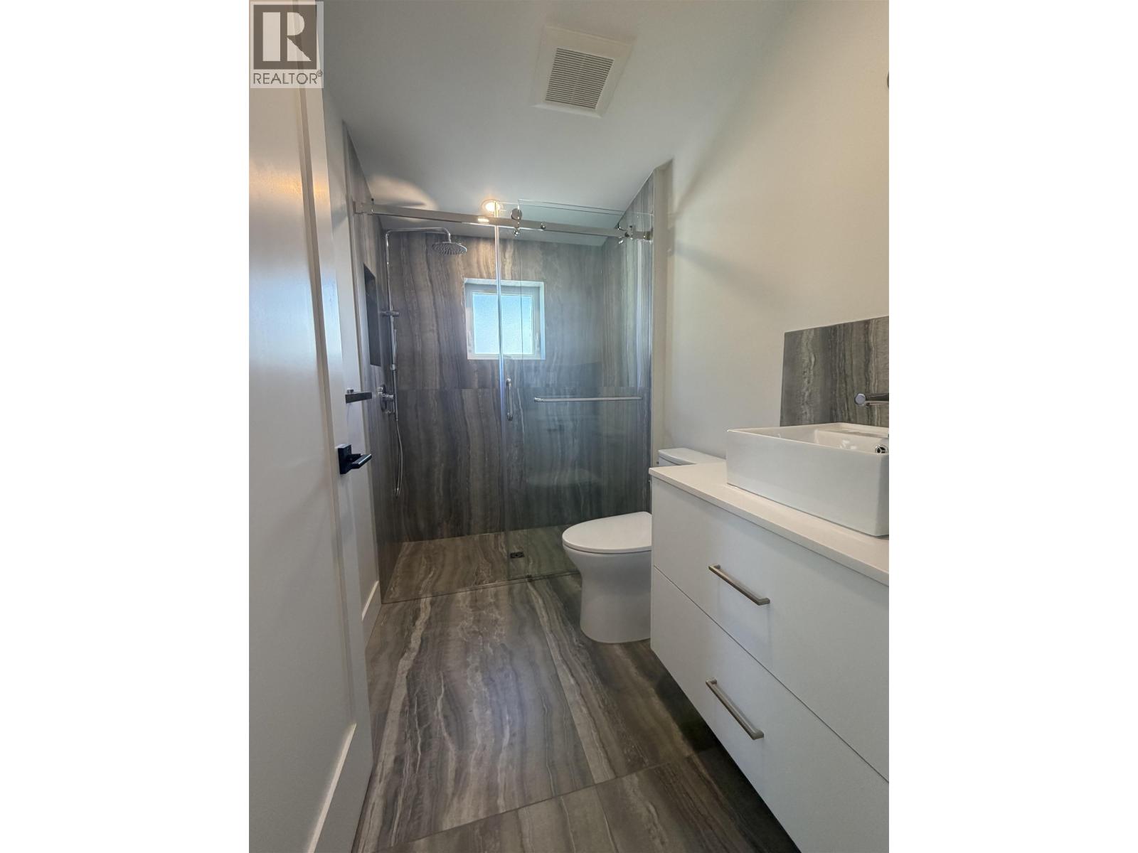 3768 Fleming Street, Vancouver, British Columbia  V5N 3W2 - Photo 14 - R3119872