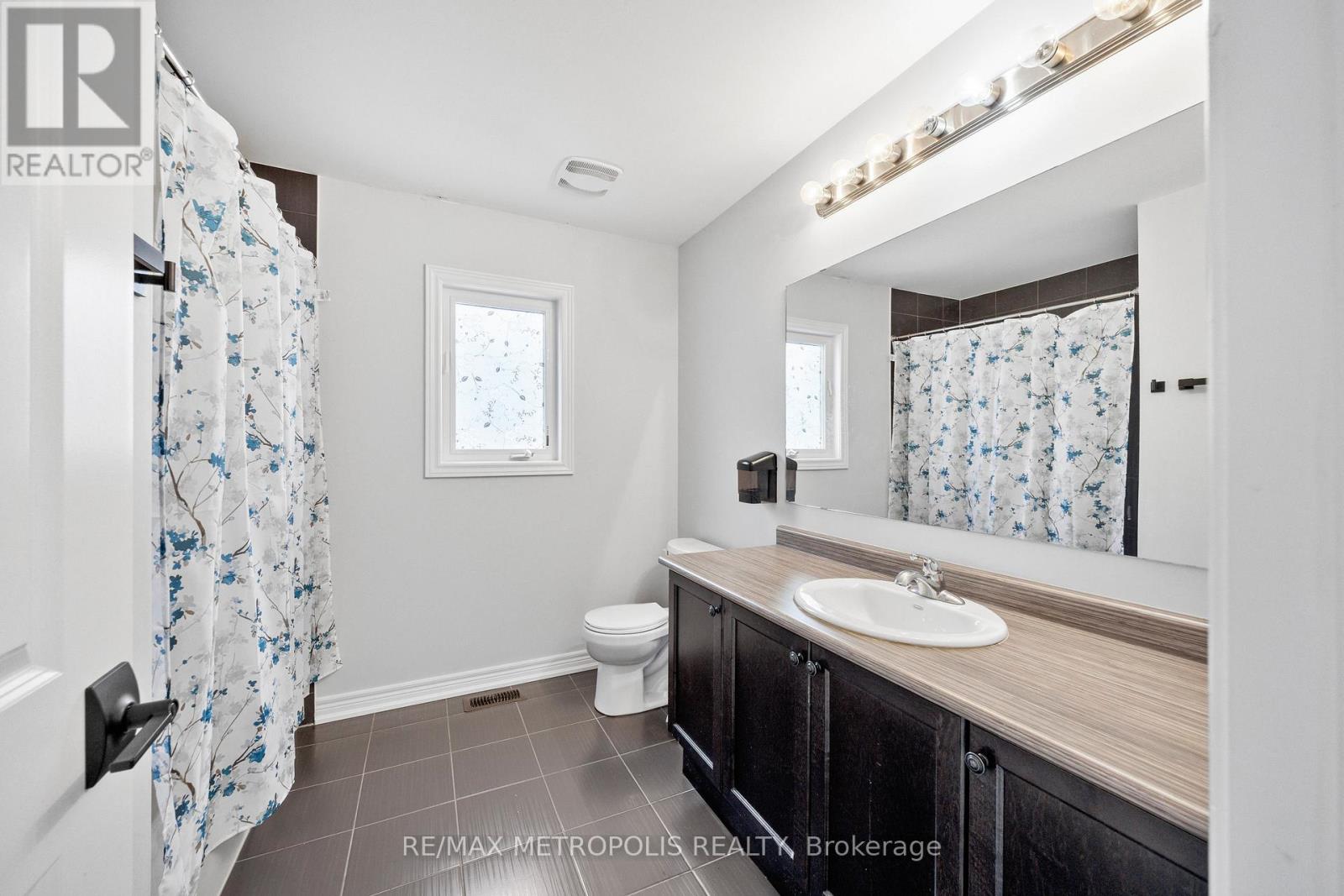 118 Lorne Thomas Place, New Tecumseth, Ontario  L9R 0V8 - Photo 30 - N13087448