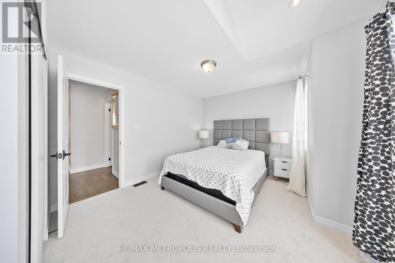 118 Lorne Thomas Place, New Tecumseth, Ontario  L9R 0V8 - Photo 33 - N13087448