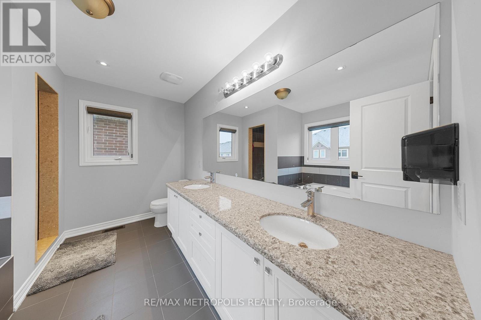118 Lorne Thomas Place, New Tecumseth, Ontario  L9R 0V8 - Photo 41 - N13087448