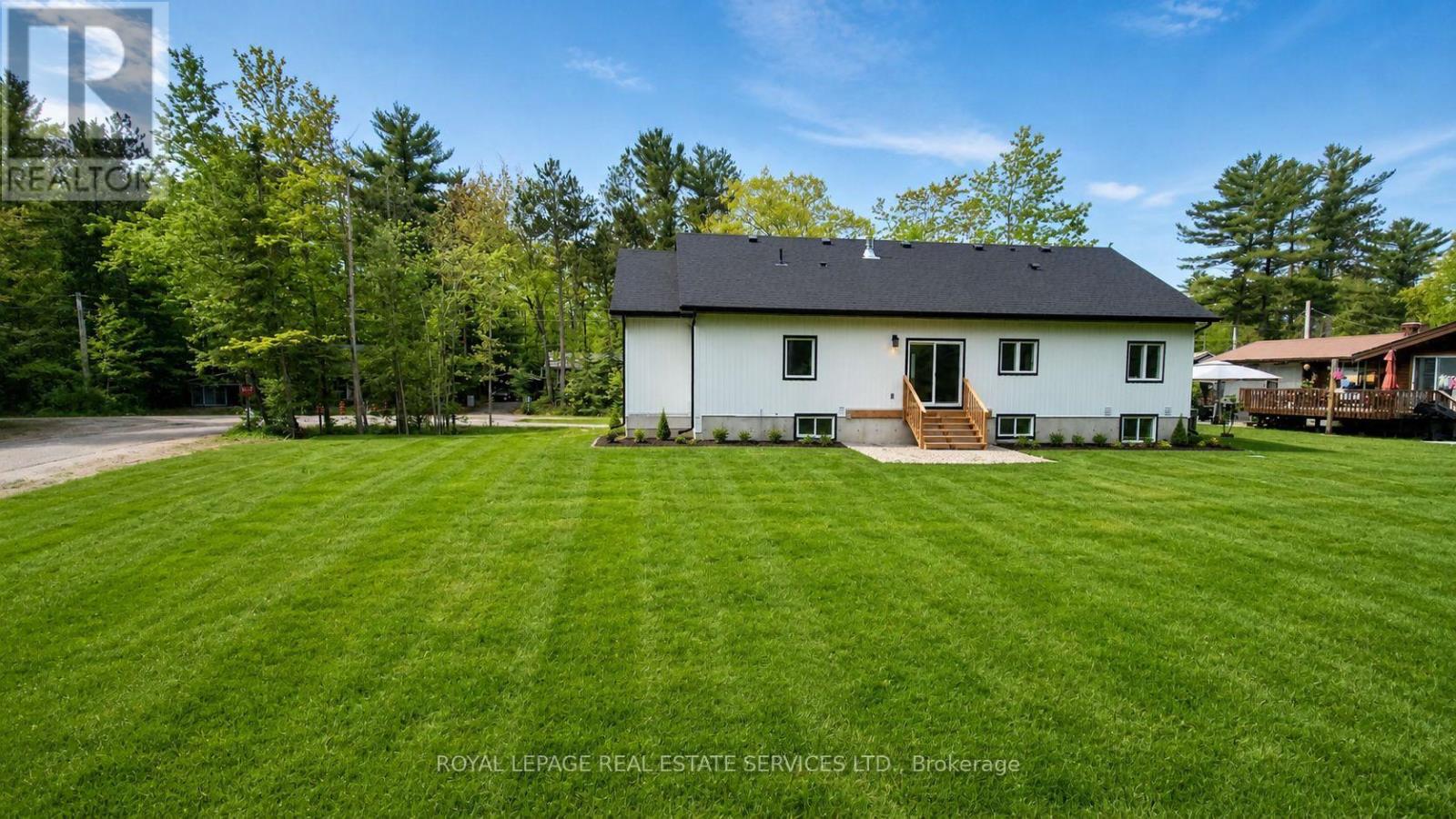 99 Tall Pines Drive, Tiny, Ontario  L9M 1R3 - Photo 11 - S13087424