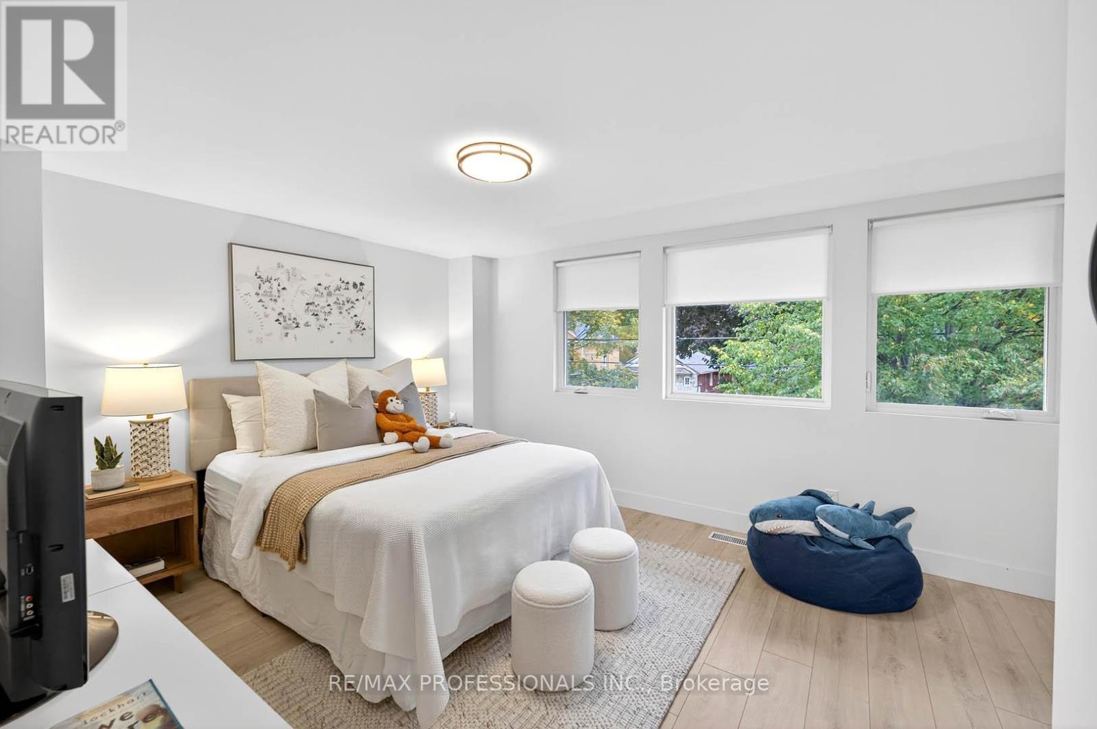 22 Ninth Street, Toronto, Ontario  M8V 3E3 - Photo 20 - W13087432