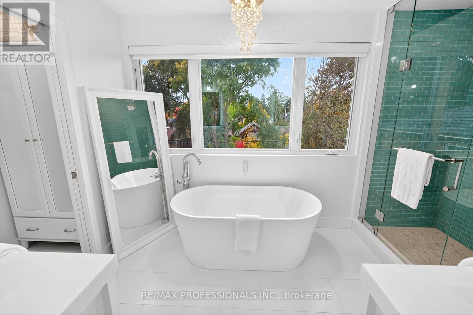 22 Ninth Street, Toronto, Ontario  M8V 3E3 - Photo 31 - W13087432