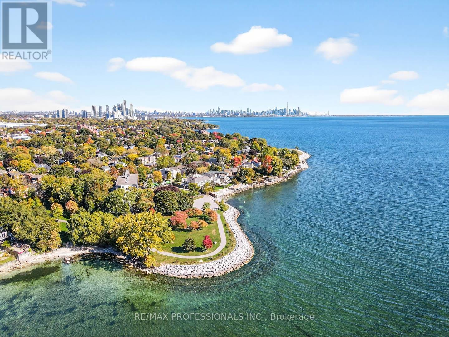 22 Ninth Street, Toronto, Ontario  M8V 3E3 - Photo 47 - W13087432
