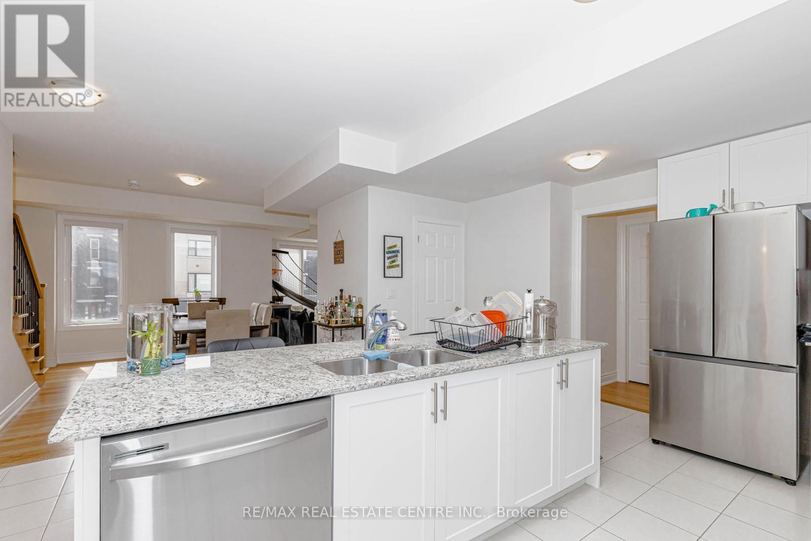 3 Marvin Avenue, Oakville (Go Glenorchy), Ontario  L6H 0Z6 - Photo 43 - W13087458