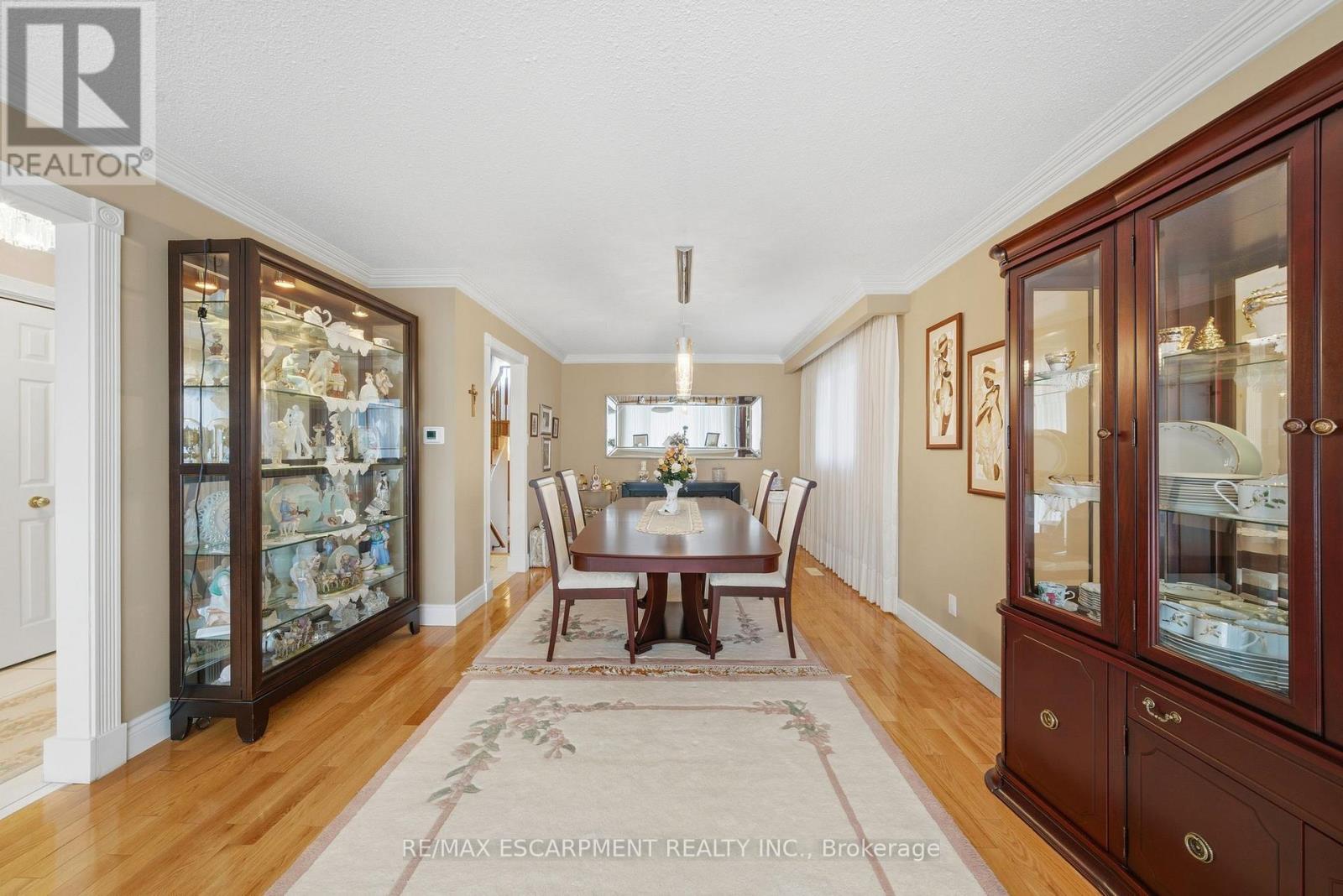 1149 Dowland Crescent, Burlington (Lasalle), Ontario  L7T 4C7 - Photo 8 - W13087468