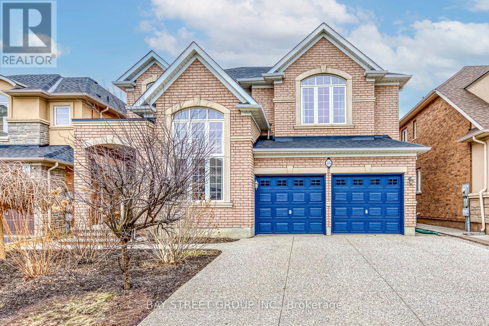 16 Henderson Street, Hamilton, Ontario  L9K 0H1 - Photo 2 - X13087454