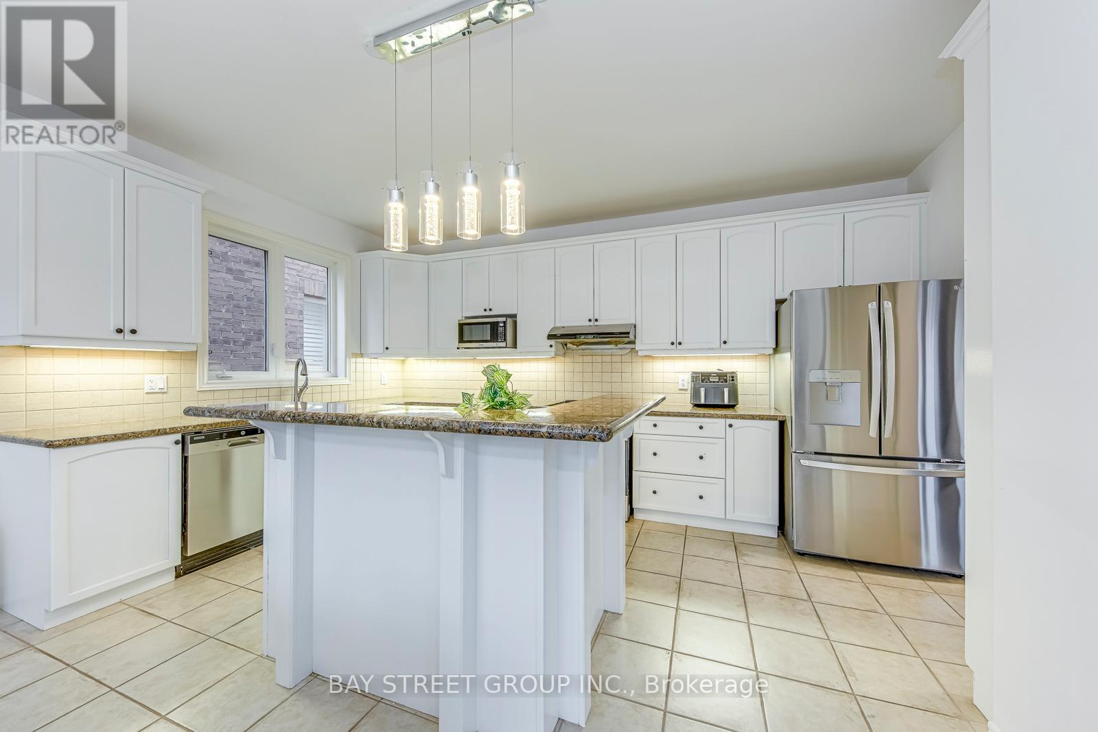 16 Henderson Street, Hamilton, Ontario  L9K 0H1 - Photo 21 - X13087454