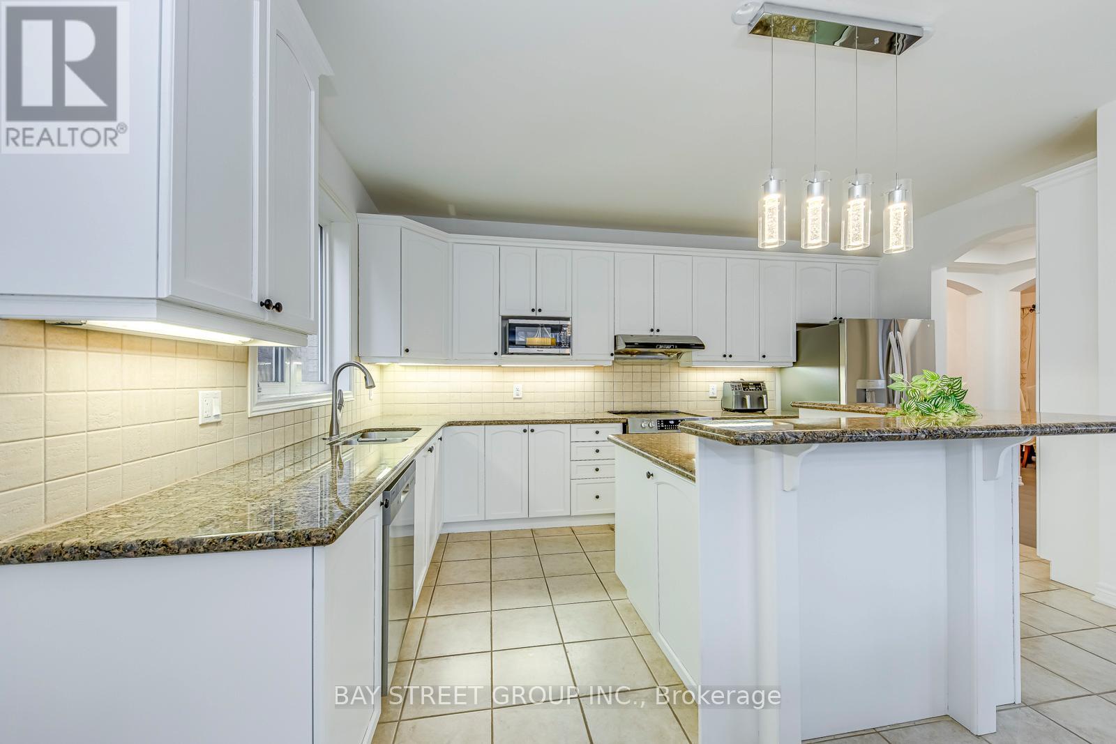 16 Henderson Street, Hamilton, Ontario  L9K 0H1 - Photo 23 - X13087454