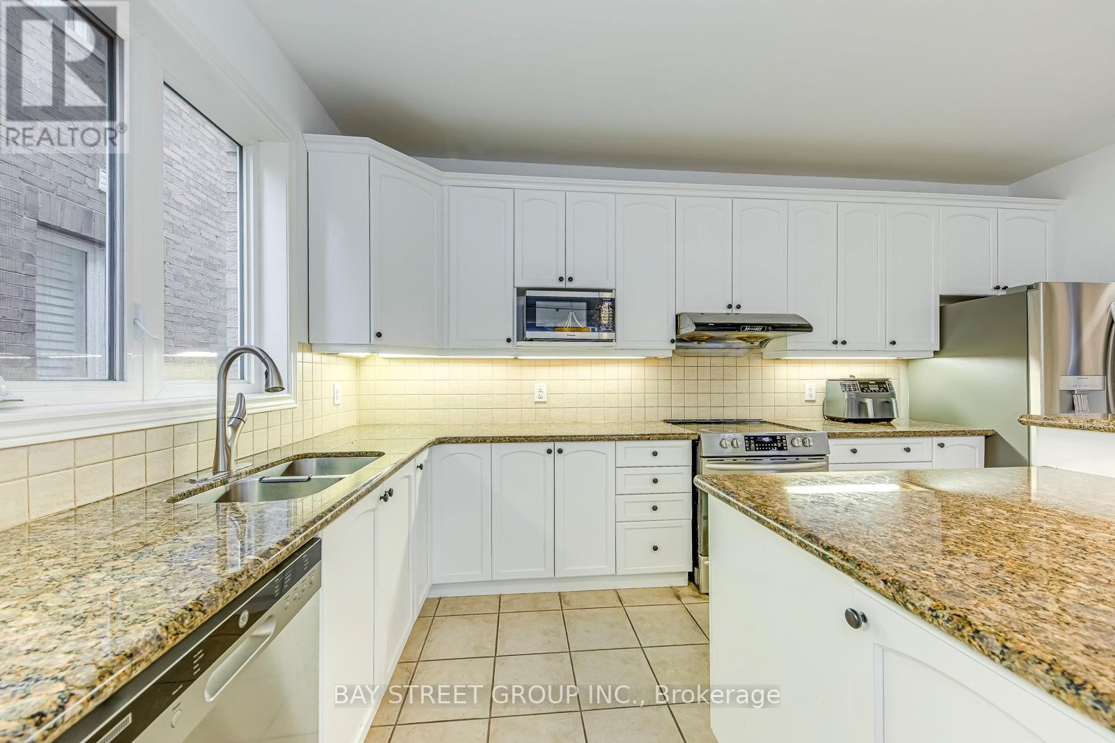 16 Henderson Street, Hamilton, Ontario  L9K 0H1 - Photo 24 - X13087454